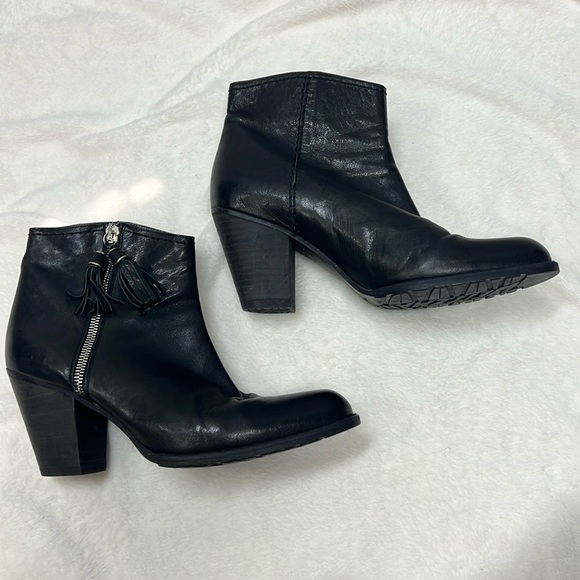 Stuart Weitzman Booties - Picture 1 of 7